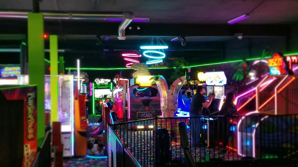 The Fun Factor Fun Centre – Laser Tag, Bowling, Bumper Cars & Games!