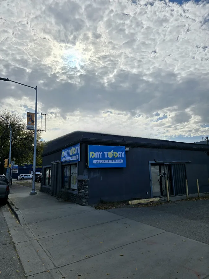 DAY TO DAY GROCERY AND PRODUCE