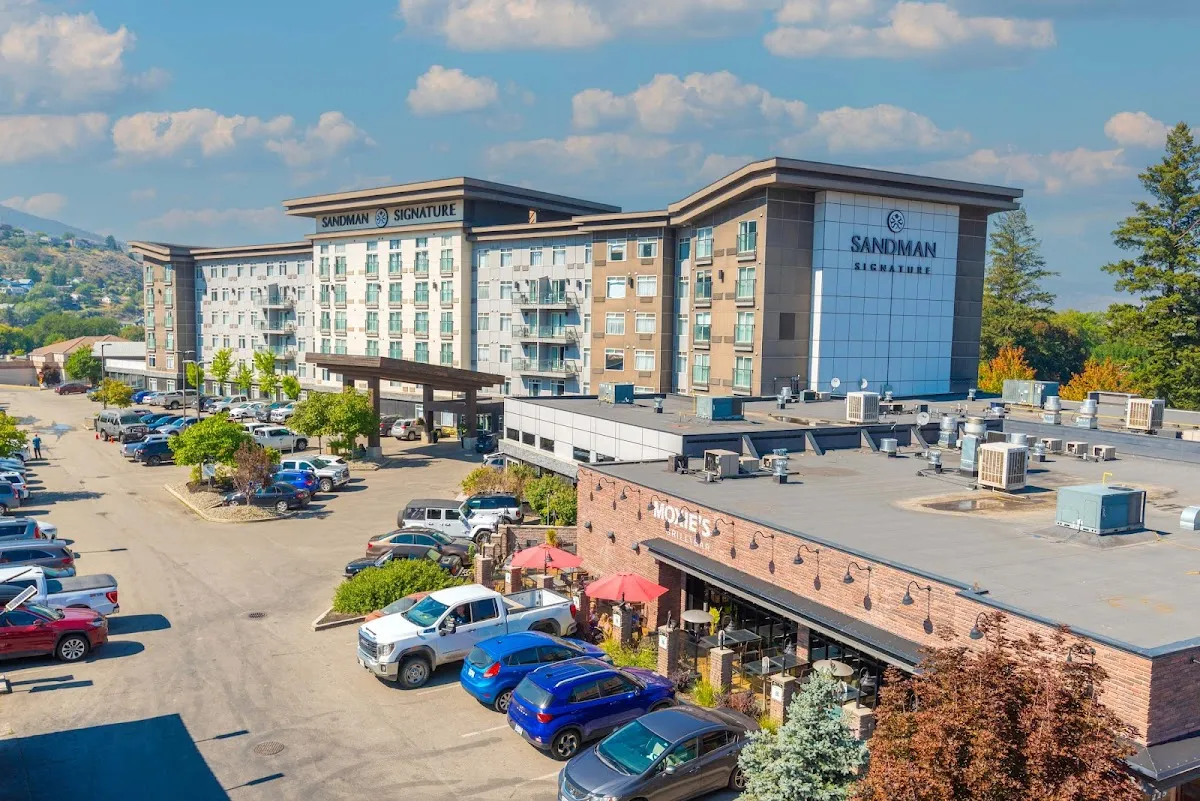 Sandman Signature Kamloops Hotel