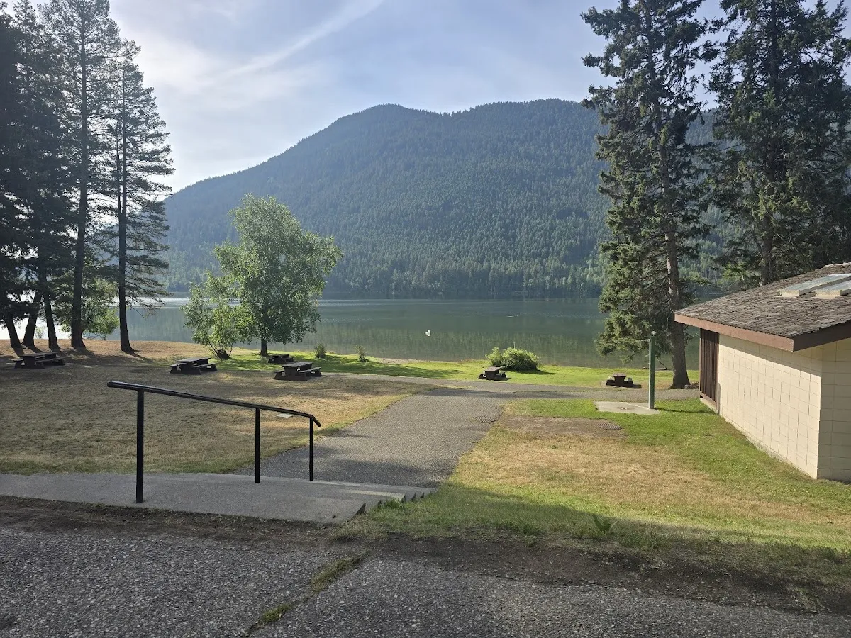 Paul Lake campground