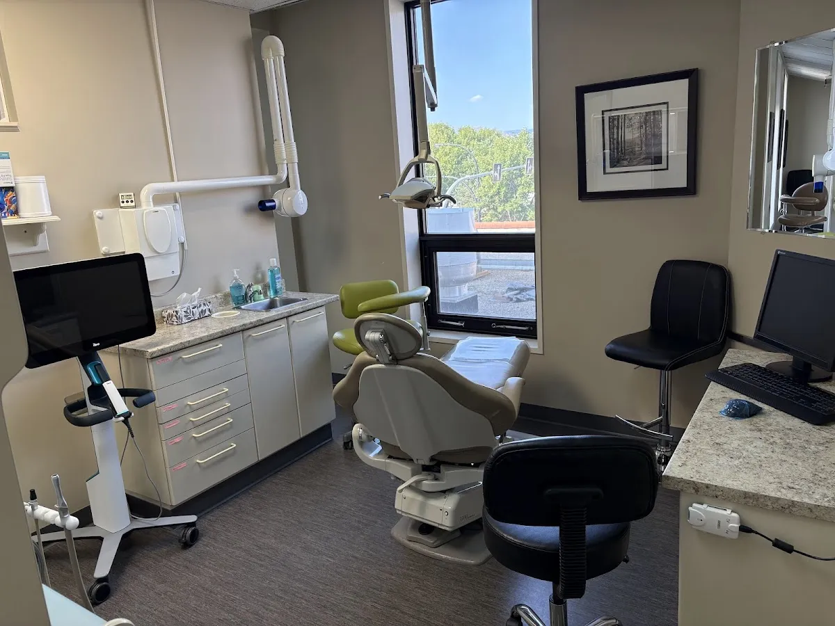 Fourth Avenue Dental