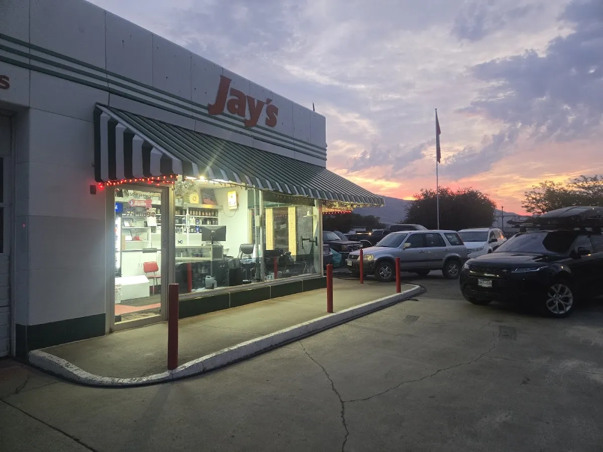 Jay’s Service Towing and repairs