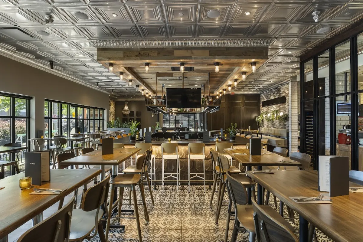 Moxies Kamloops Restaurant