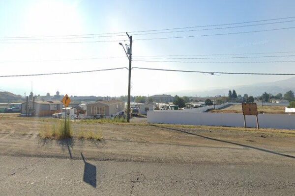 Apple Valley Manufactured Home Park ~~(No RV Sites)~~