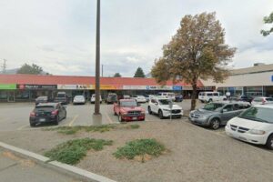 Lee’s Famous Recipe Chicken