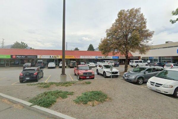 Lee’s Famous Recipe Chicken