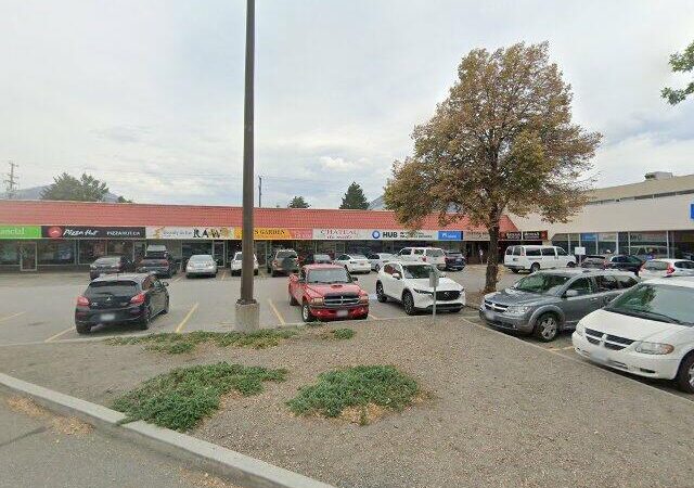 Lee’s Famous Recipe Chicken